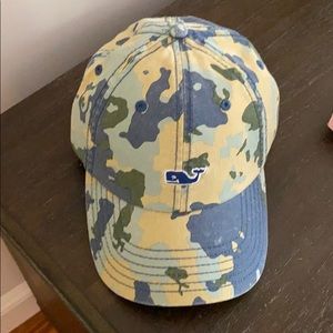 Vineyard Vines women’s camo hat
